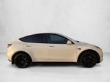 2022 Tesla Model Y - Preview 4