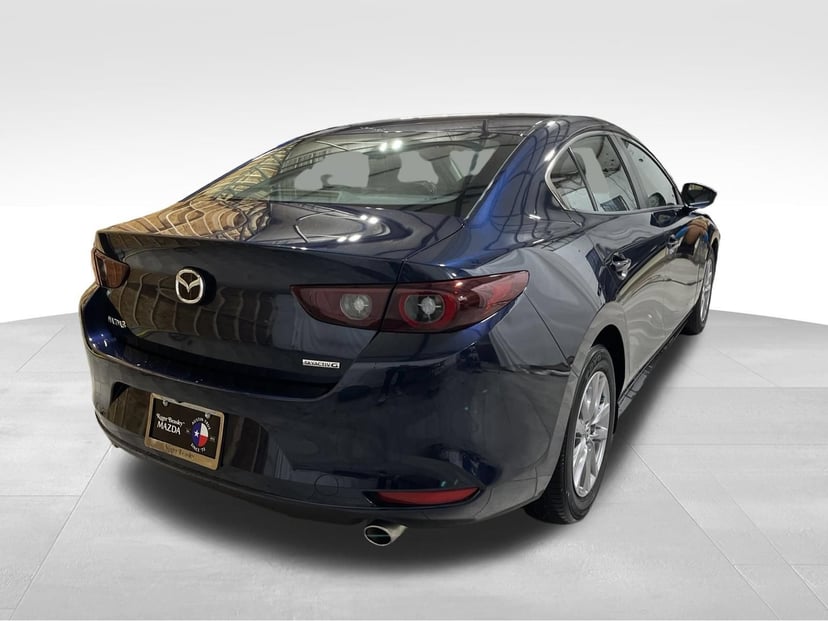 2022 Mazda Mazda3 - Image 2