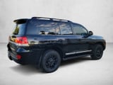 2016 Toyota Land Cruiser - Preview 5
