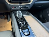2026 Volvo XC60 - Preview 12