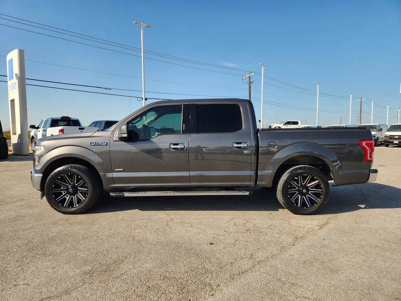 2017 Ford F-150 - Image 2