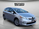 2013 Toyota prius-v - Preview 3