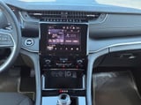 2026 Jeep Grand Cherokee L - Preview 3