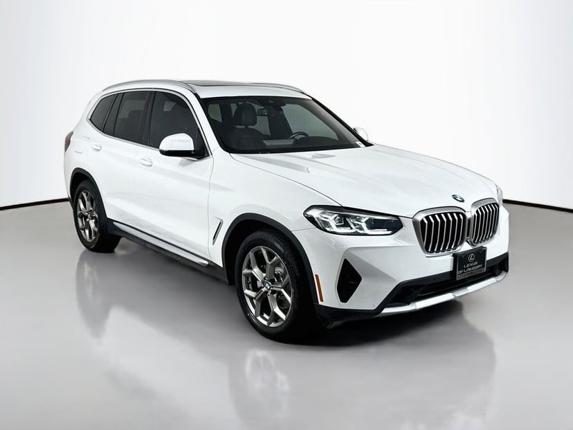 2022 BMW X3 - Image 2
