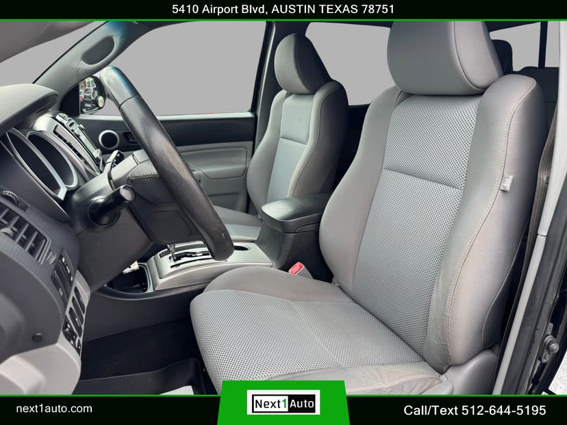 2015 Toyota Tacoma - Image 3