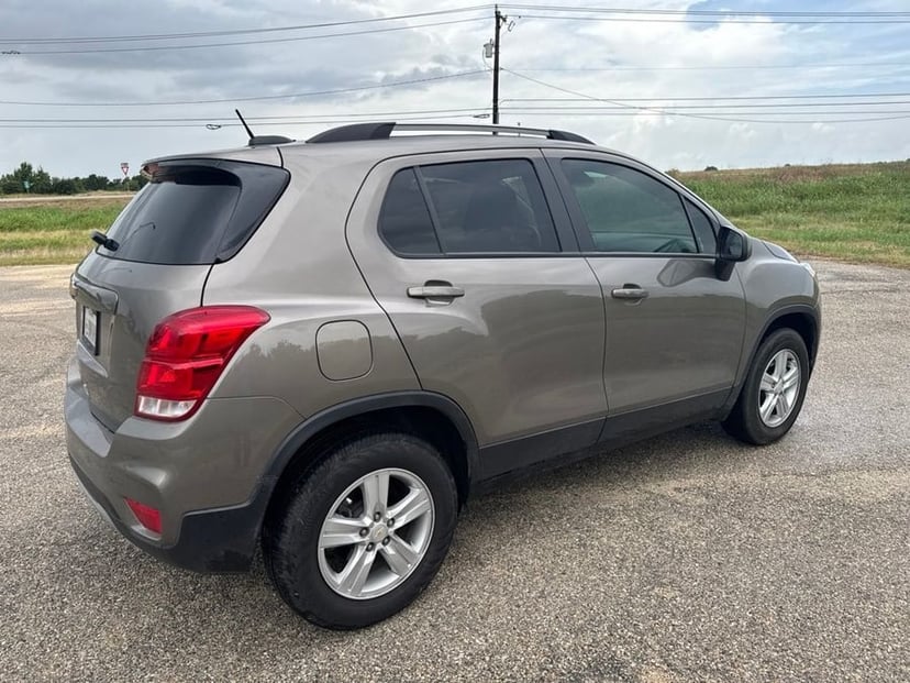 2022 Chevrolet Trax - Image 3
