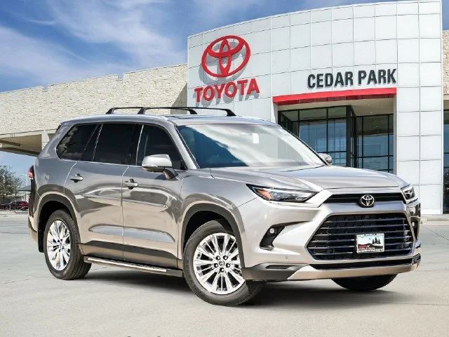 2026 Toyota Grand Highlander - Image 1