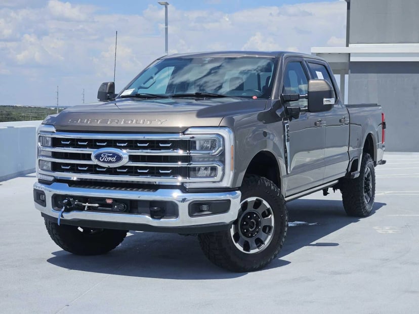 2023 Ford Super Duty - Image 1