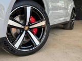 2026 Porsche Macan - Preview 6