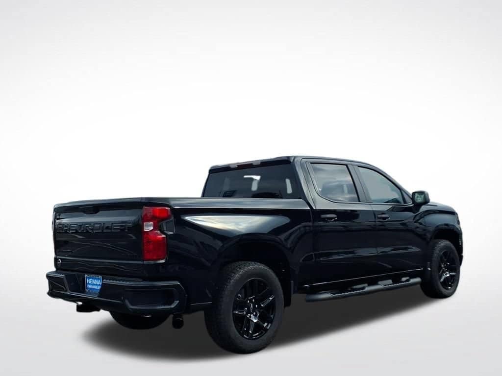 2026 Chevrolet Silverado 1500 - Image 2