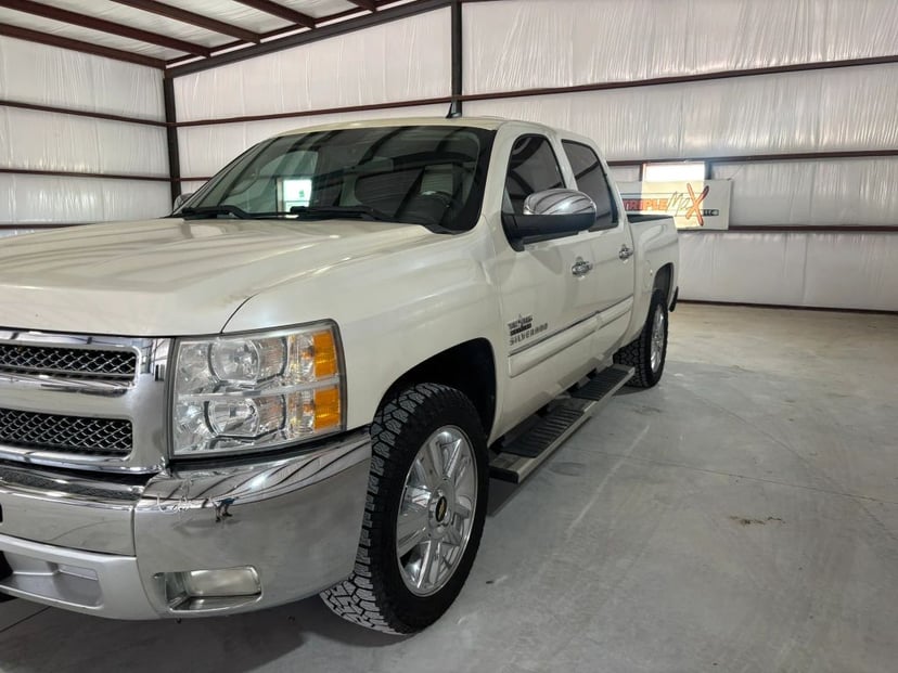 2013 Chevrolet Silverado 1500 - Image 1