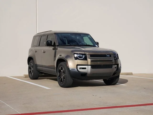 2026 Land Rover Defender - Image 2