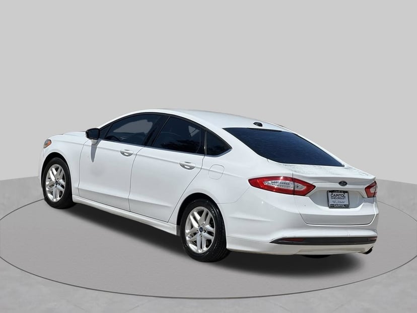 2016 Ford Fusion - Image 3