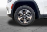 2022 Jeep Grand Cherokee - Preview 10