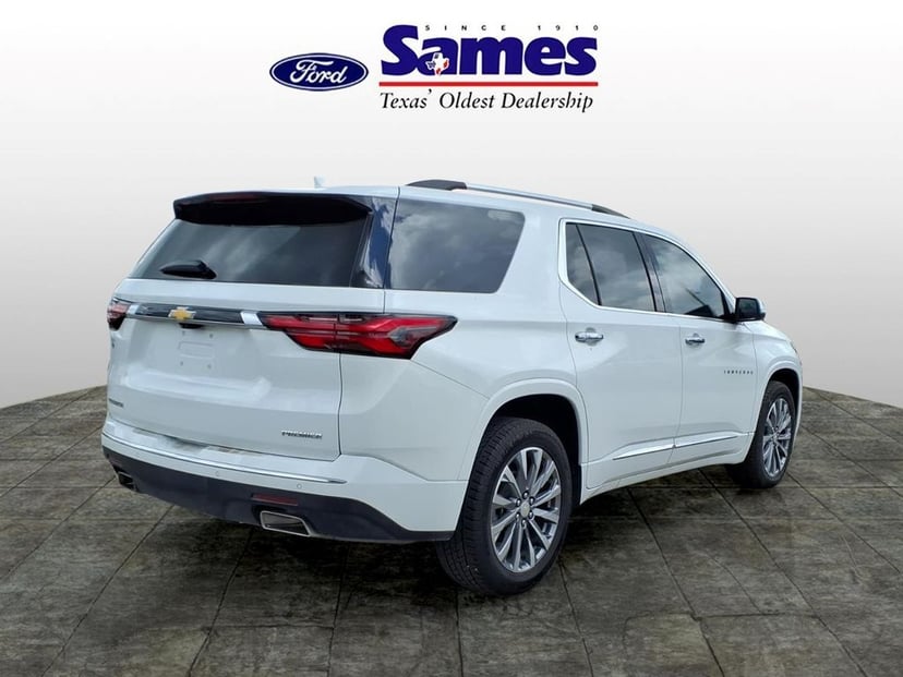 2023 Chevrolet Traverse - Image 3