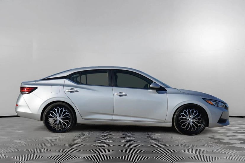 2023 Nissan Sentra - Image 2