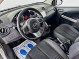 2011 Mazda Mazda2 - Preview 9