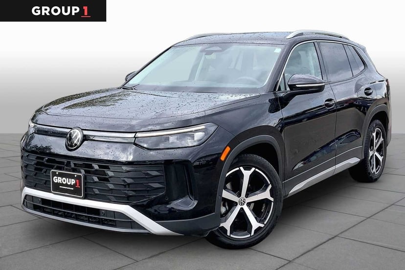 2026 Volkswagen Tiguan - Image 1