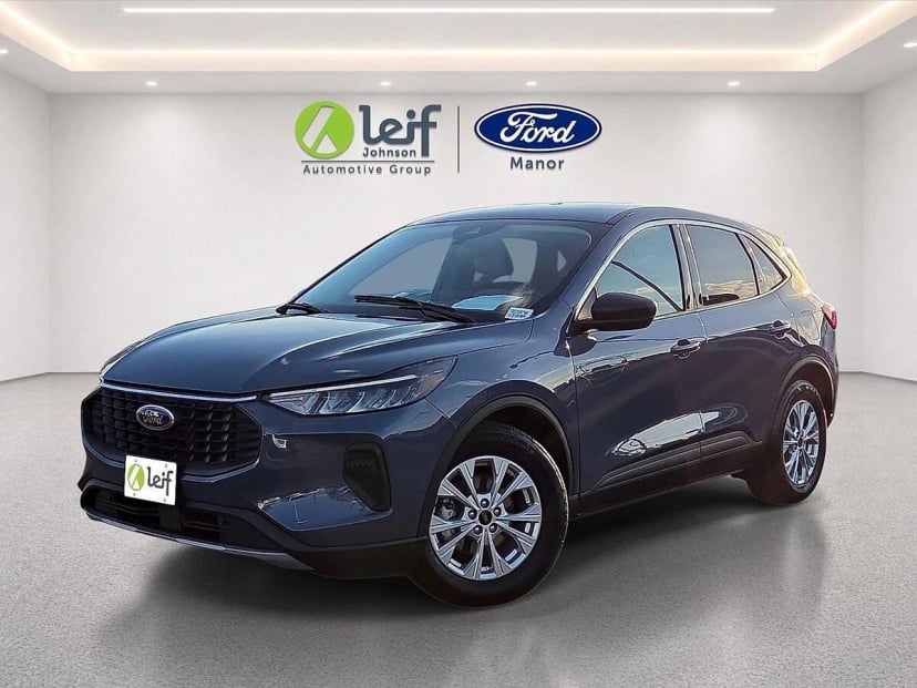2023 Ford Escape - Image 1
