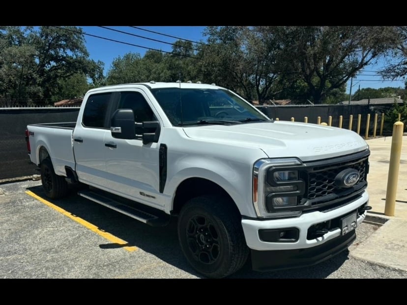 2023 Ford F-350 - Image 1