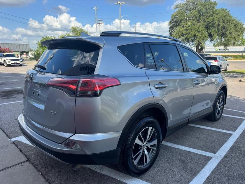 2017 Toyota RAV4 - Image 2
