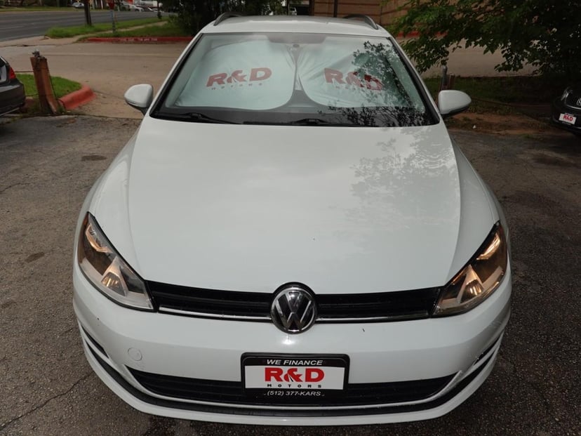 2017 Volkswagen Golf SportWagen - Image 3