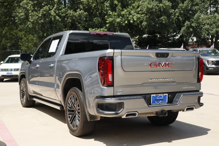 2023 GMC Sierra 1500 - Image 3