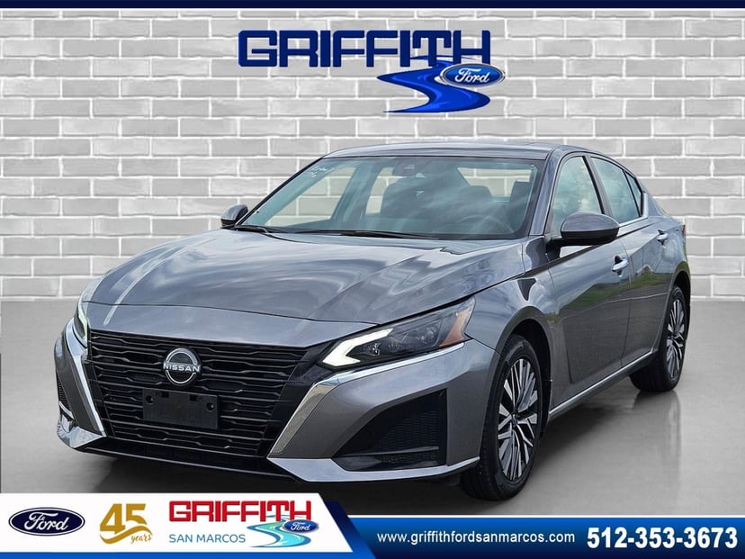 2024 Nissan Altima - Image 1