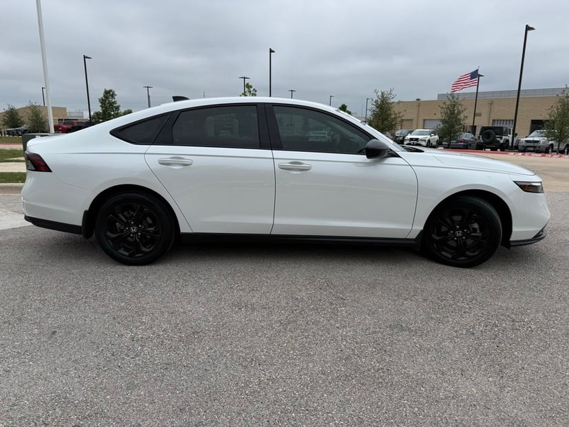 2025 Honda Accord - Image 2