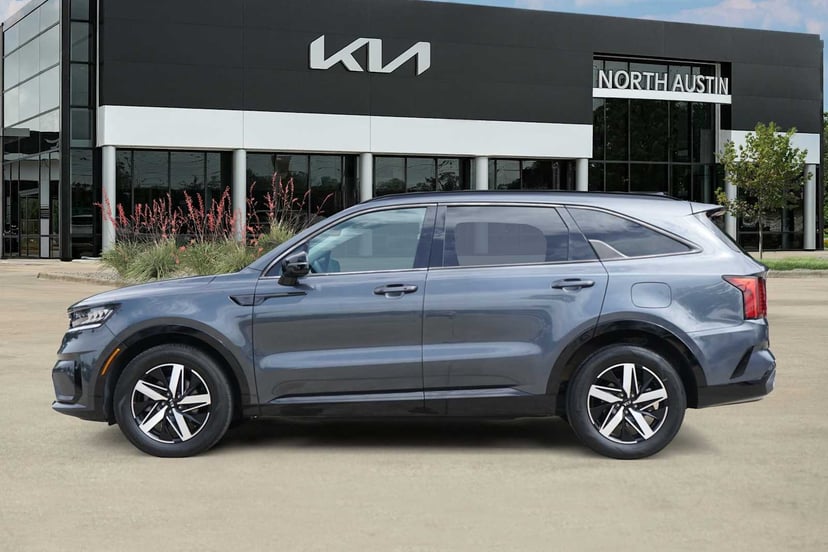 2021 Kia Sorento - Image 2