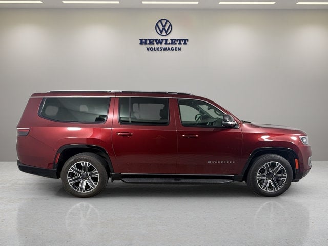 2023 Jeep Wagoneer - Image 3