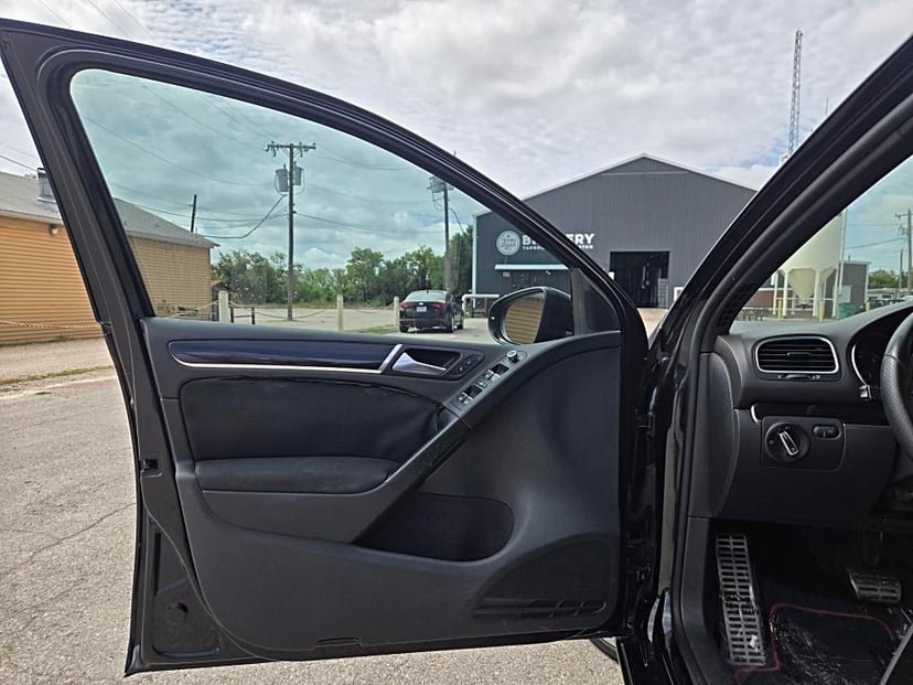 2012 Volkswagen gti - Image 2