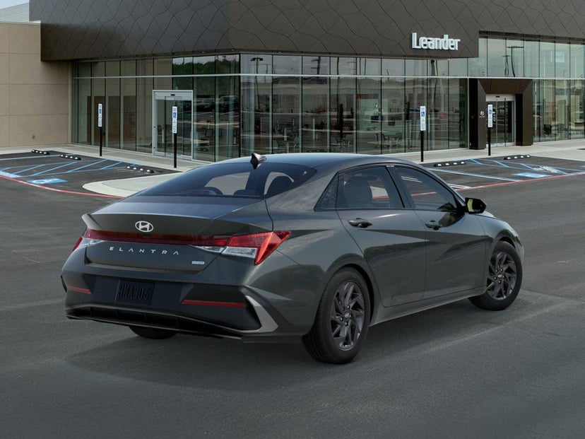 2026 Hyundai Elantra - Image 3