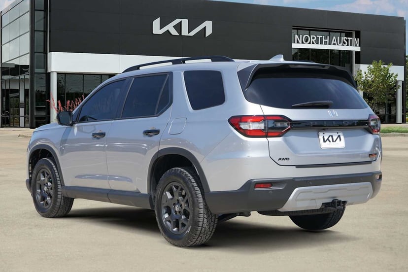 2025 Honda Pilot - Image 3