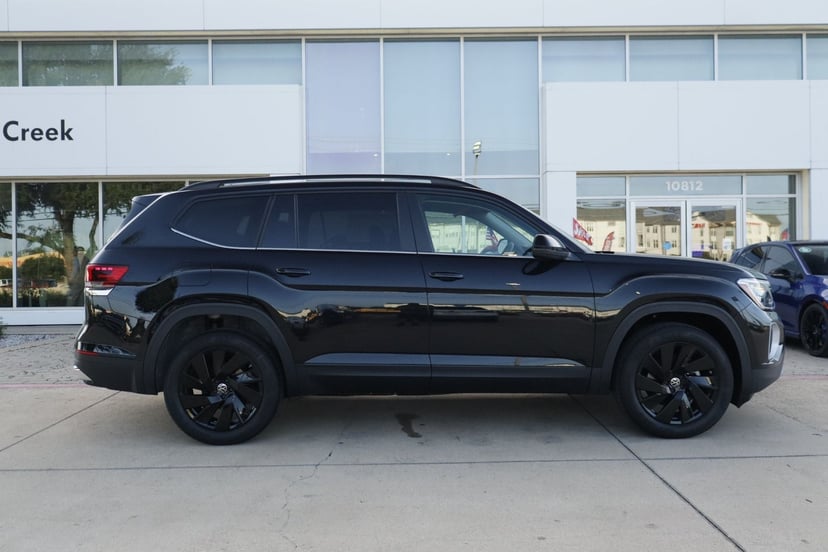2026 Volkswagen Atlas - Image 2