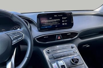 2023 Hyundai Santa Fe - Image 3