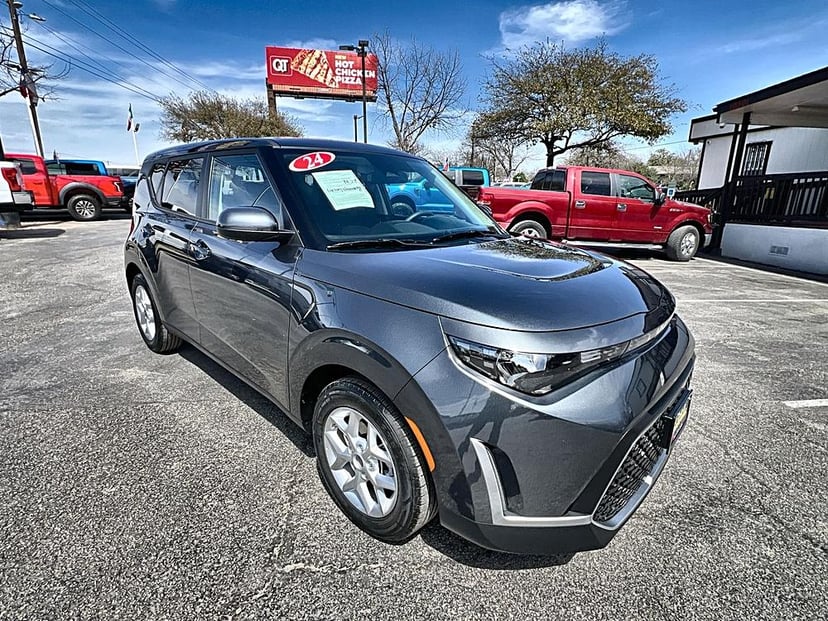 2024 Kia Soul - Image 1