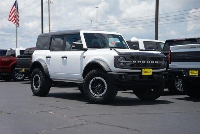 2023 Ford Bronco - Image 1