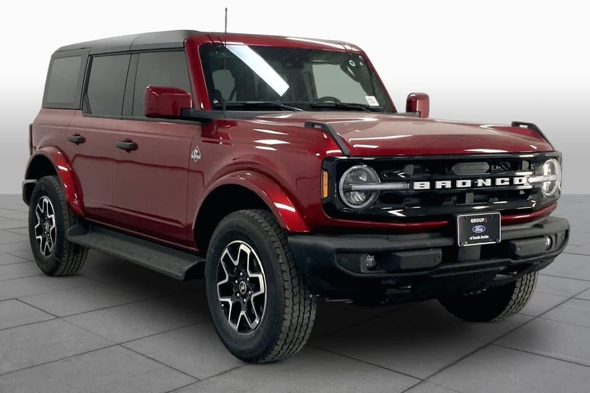 2026 Ford Bronco - Image 2