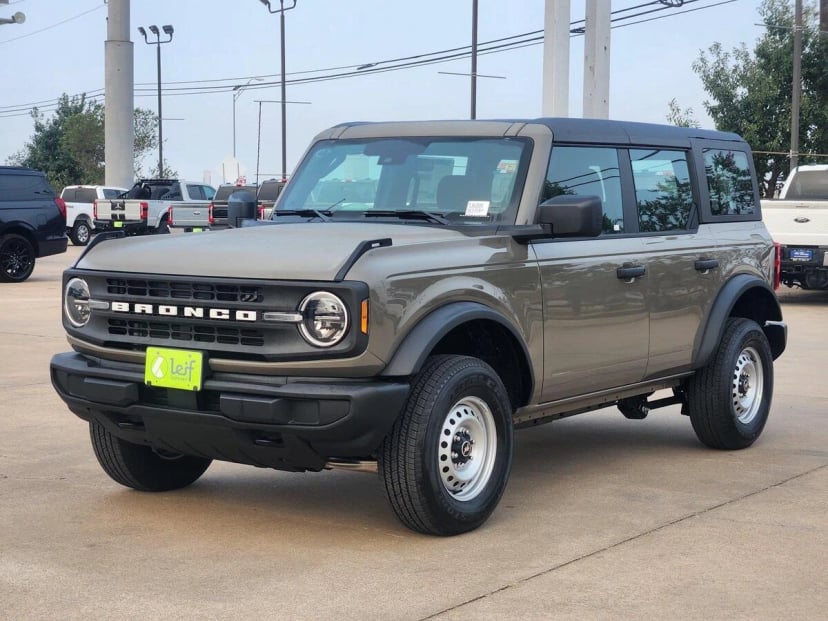 2026 Ford Bronco - Image 1