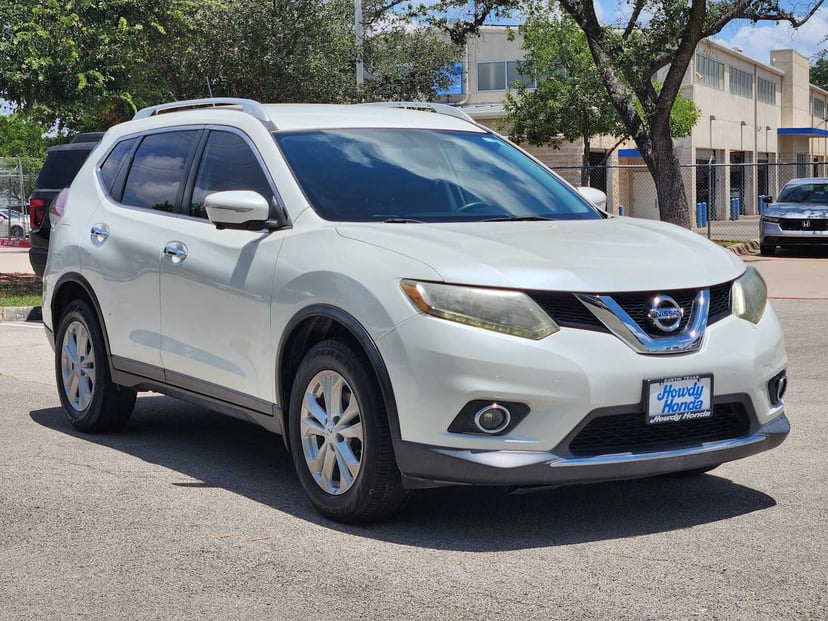 2015 Nissan Rogue - Image 3