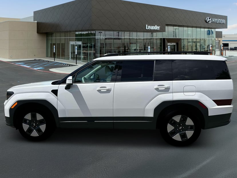 2026 Hyundai Santa Fe - Image 2