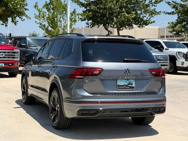 2024 Volkswagen Tiguan - Image 2