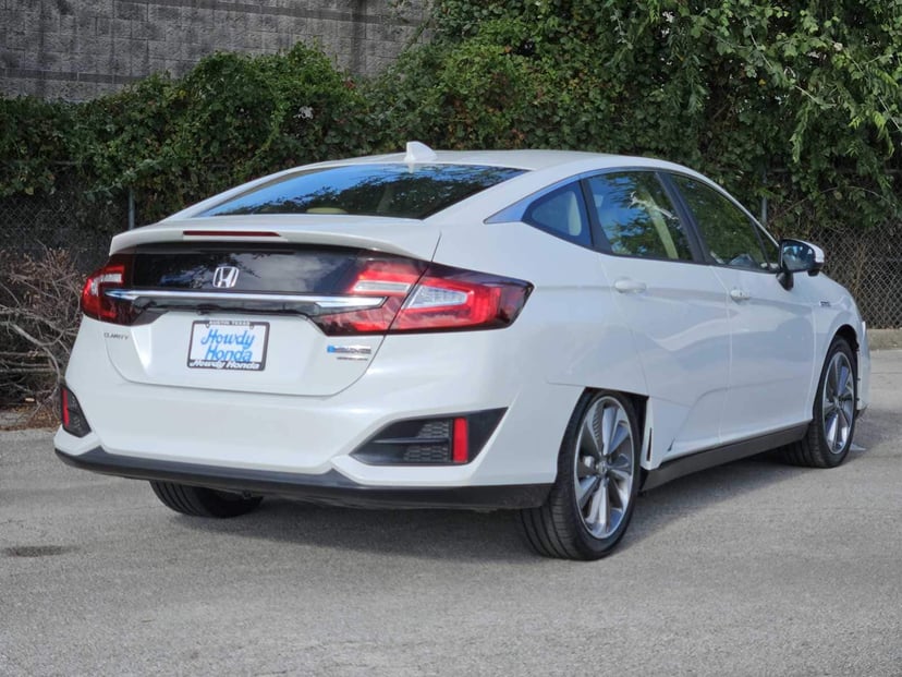 2018 Honda Clarity Plug-In Hybrid - Image 3