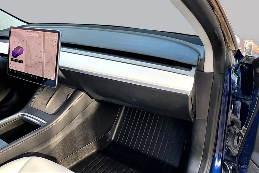 2021 Tesla Model 3 - Image 2