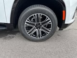 2026 Jeep Grand Wagoneer L - Preview 13