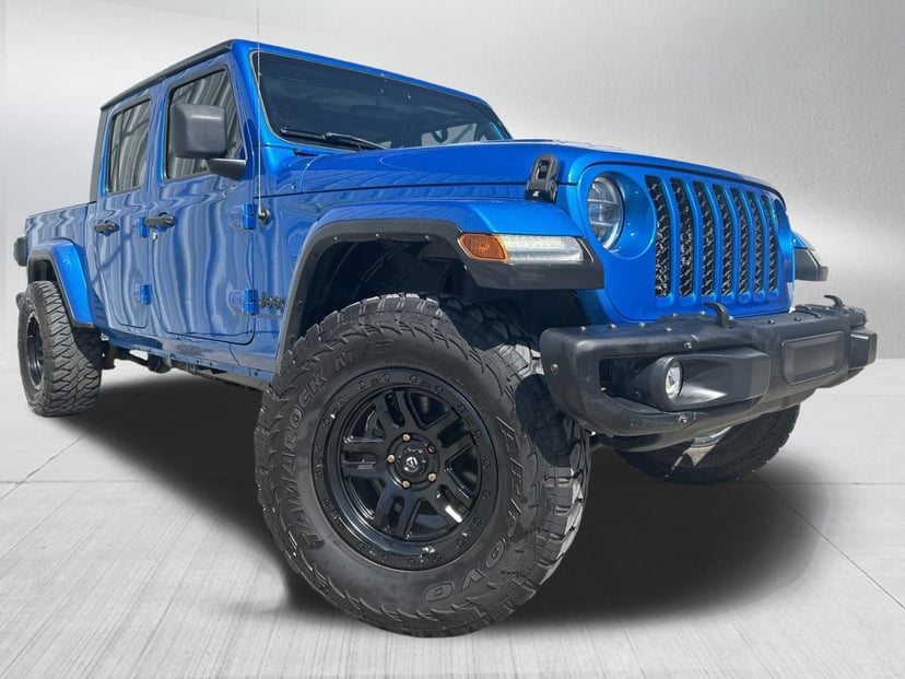 2021 Jeep Gladiator - Image 2