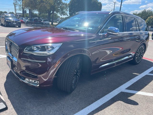 2022 Lincoln Aviator - Image 1