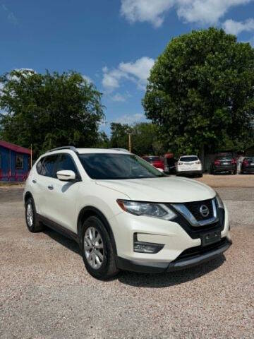 2017 Nissan Rogue - Image 1
