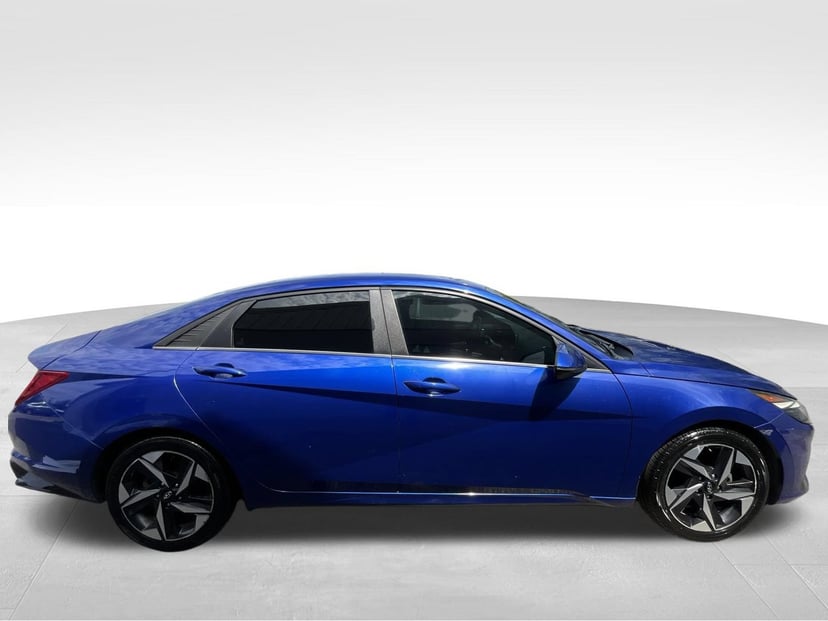 2021 Hyundai Elantra - Image 1